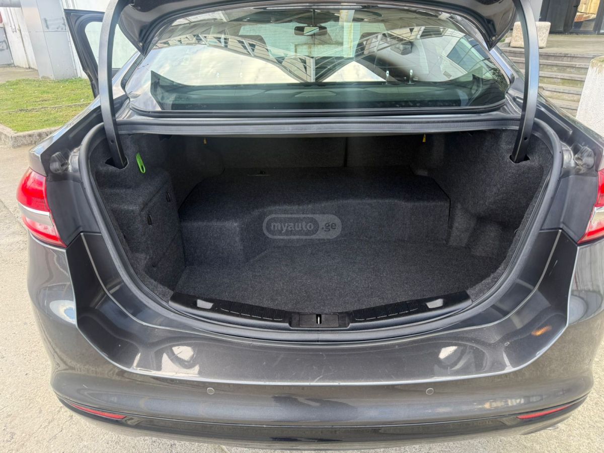 Ford Fusion - фото 6