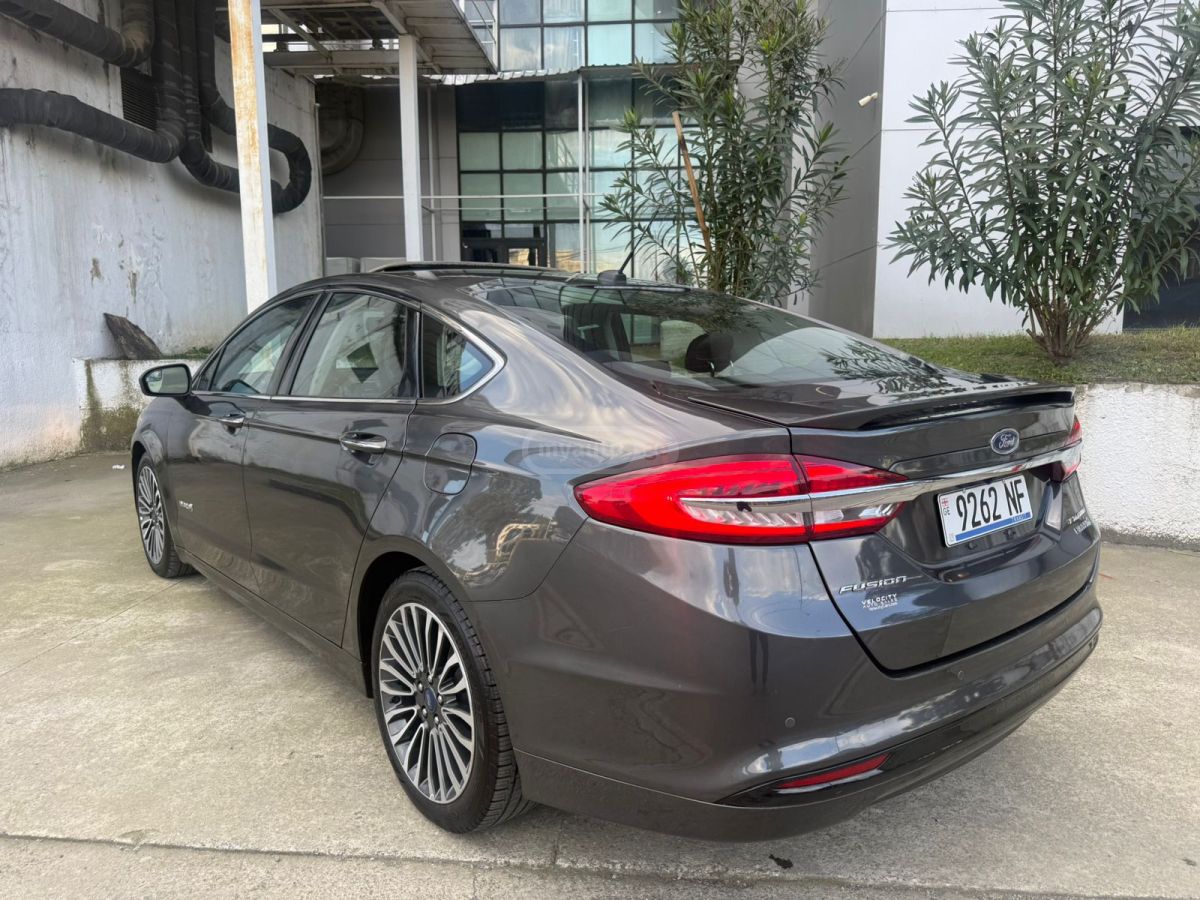 Ford Fusion - фото 9