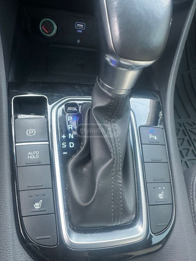 Hyundai Ioniq 2020 — миниатюра 9