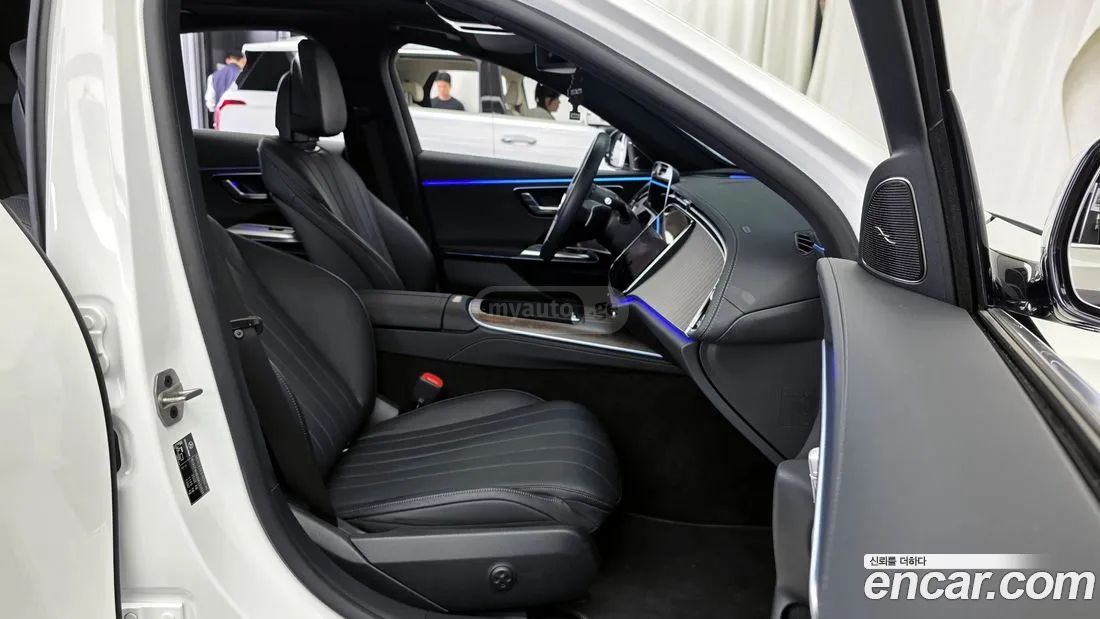 Mercedes-Benz E53 AMG 2025 — миниатюра 11