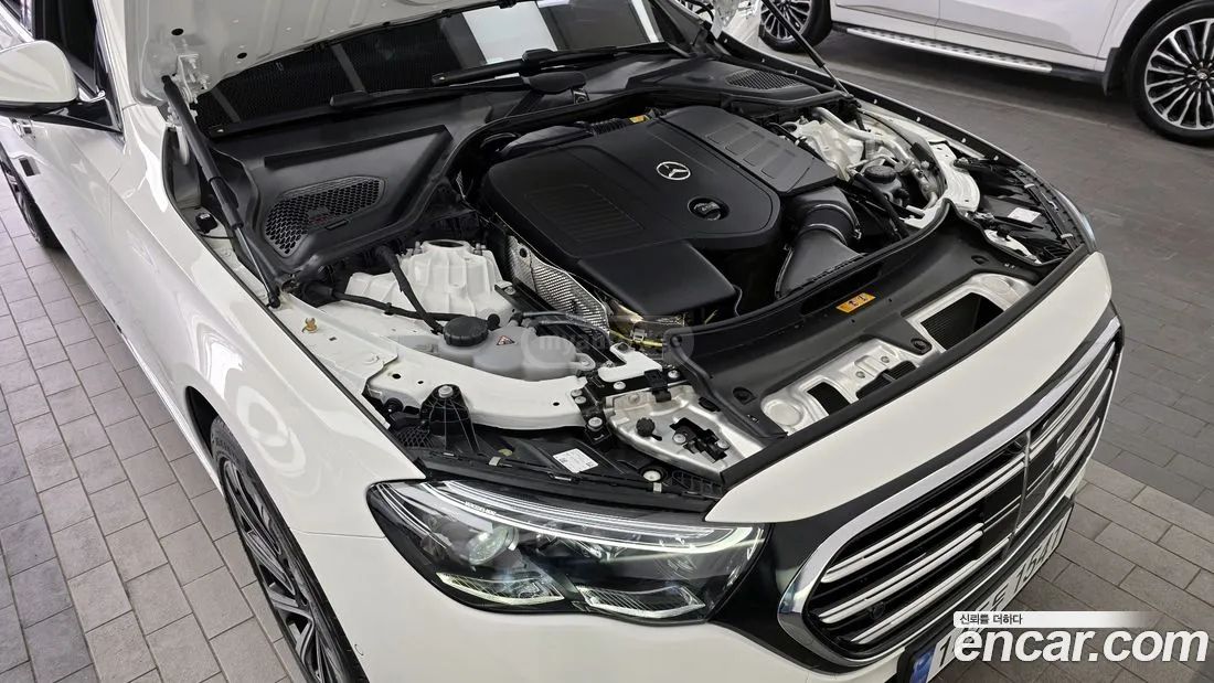 Mercedes-Benz E53 AMG 2025 — миниатюра 6