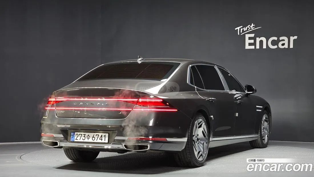 Hyundai Genesis 2025 — миниатюра 2