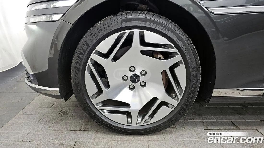 Hyundai Genesis 2025 — миниатюра 5