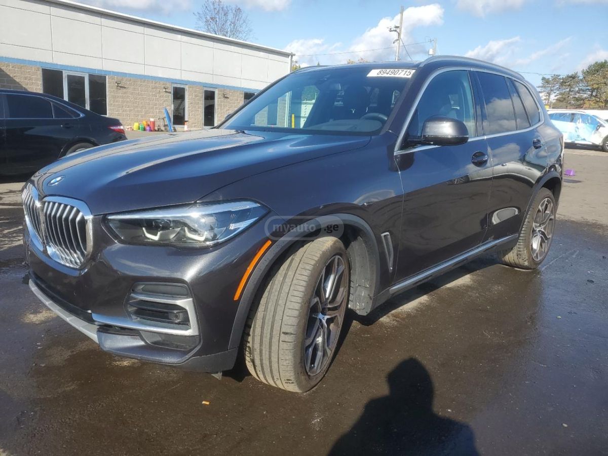 BMW X5 - фото 1