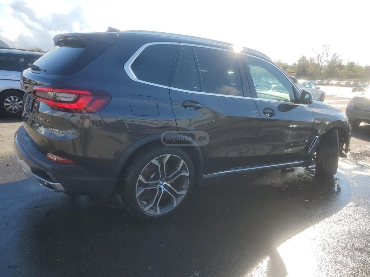 BMW X5 - фото 3