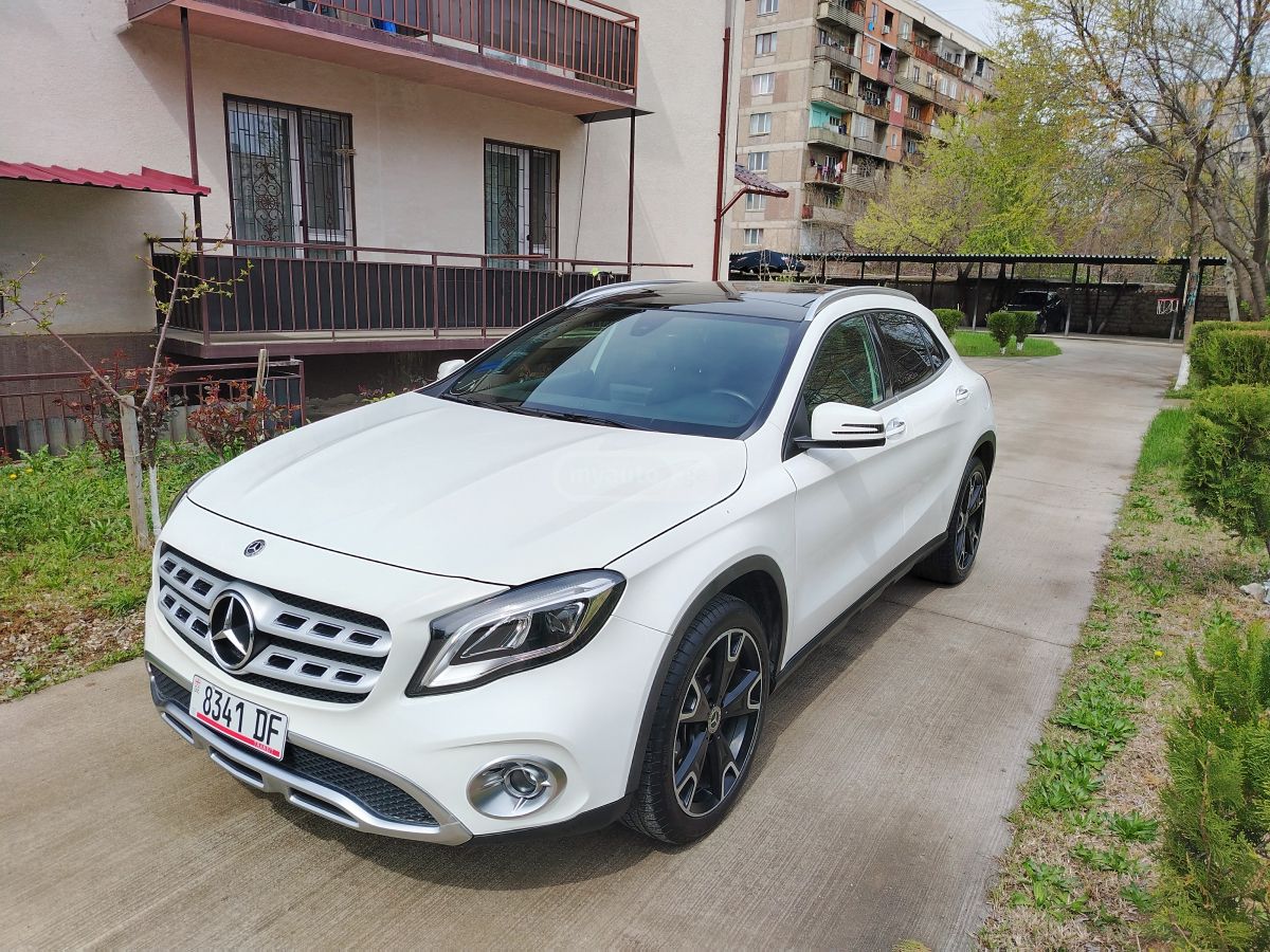 Mercedes-Benz GLA 250 - фото 1