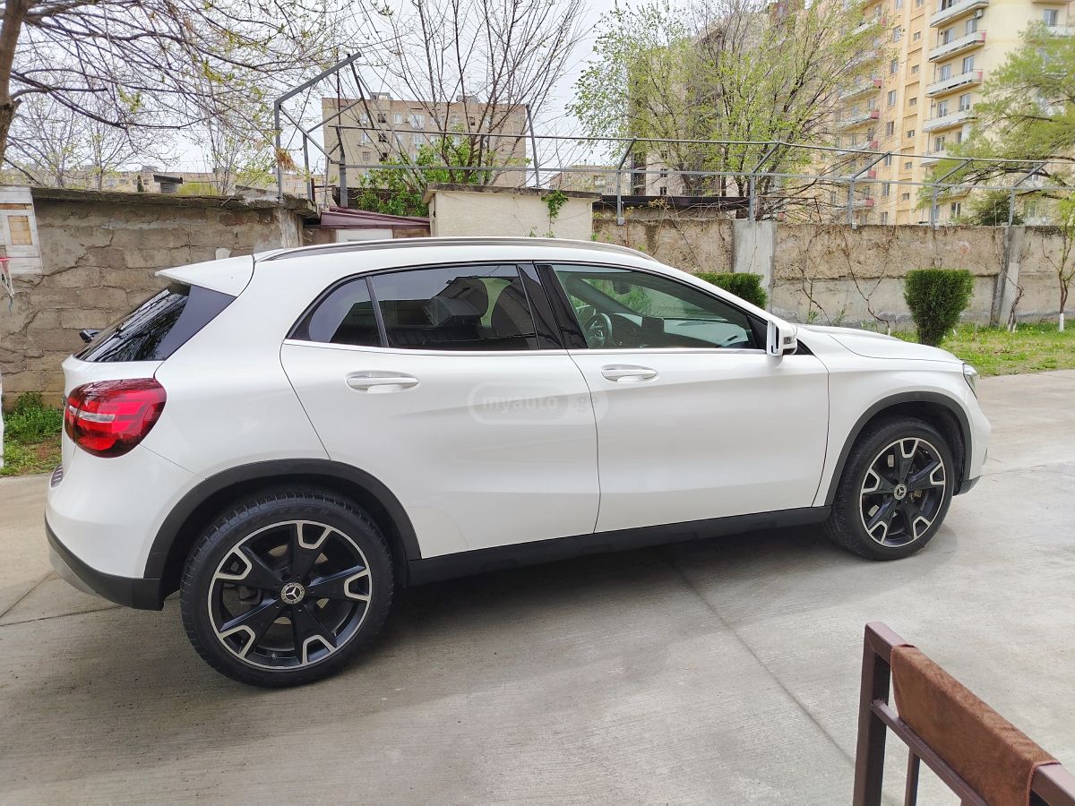 Mercedes-Benz GLA 250 - фото 7