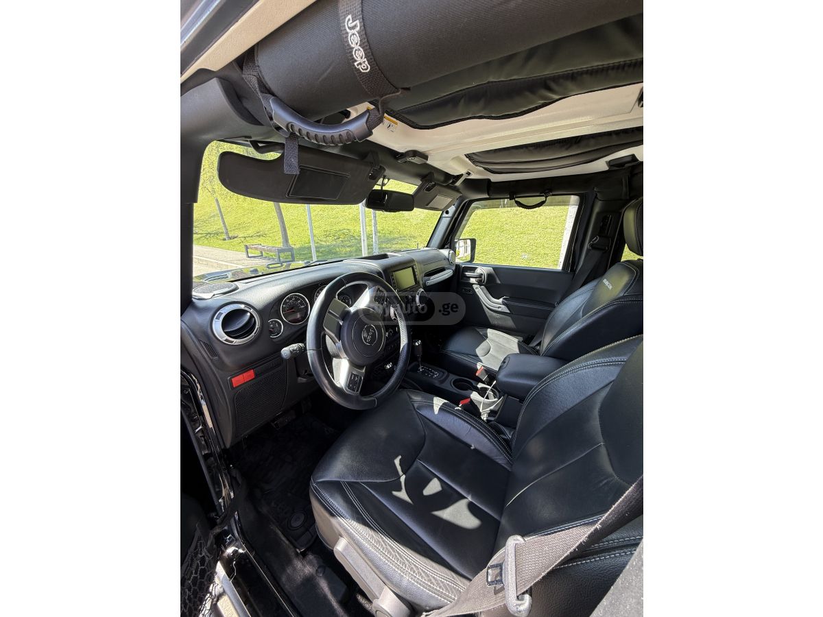 Jeep Wrangler - фото 3