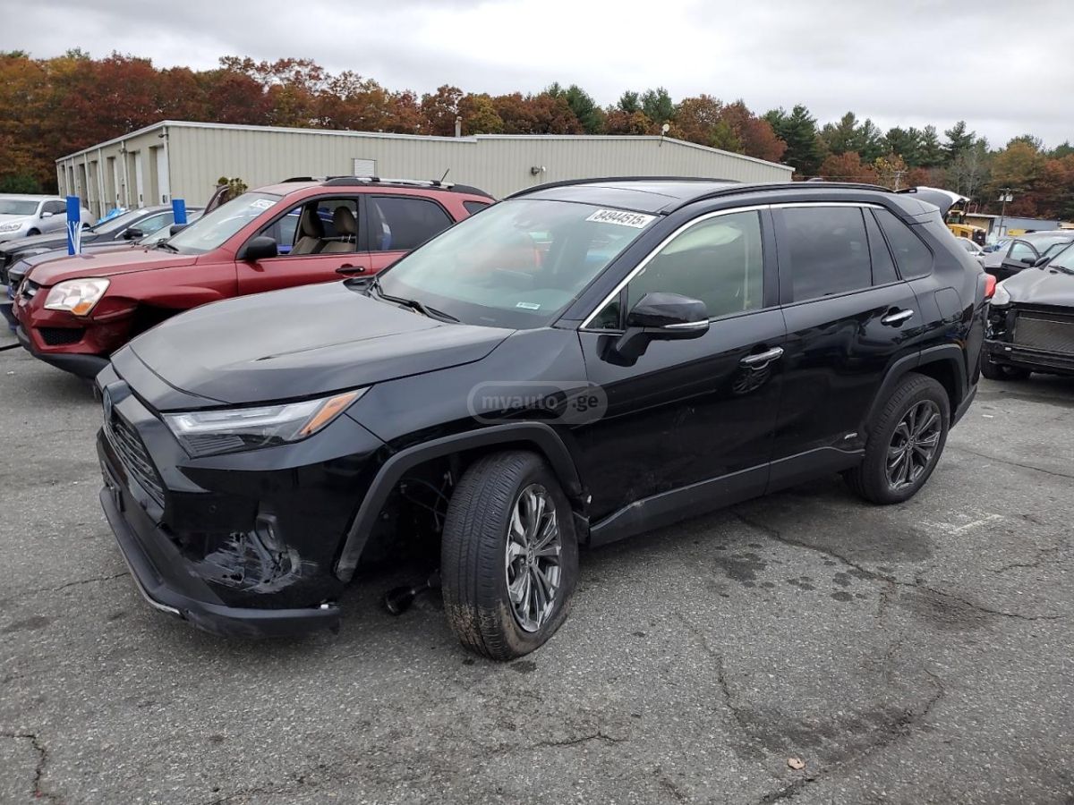 Toyota RAV 4 - фото 1