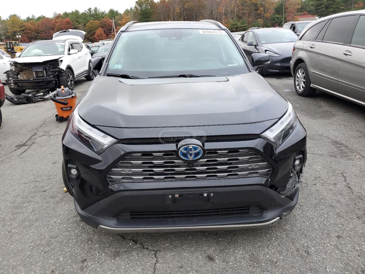 Toyota RAV 4 - фото 5