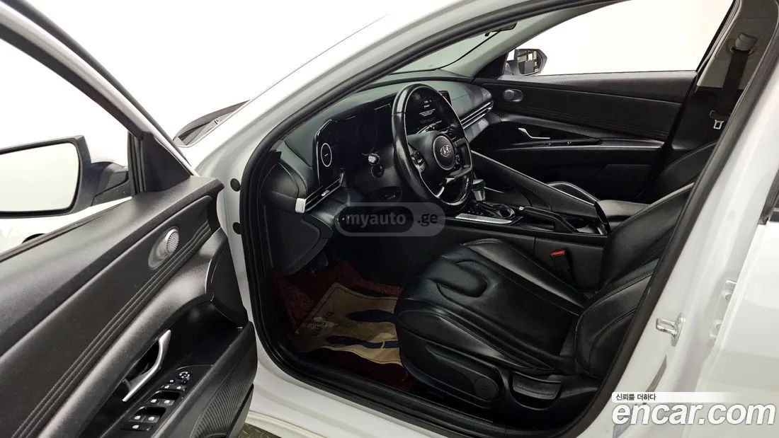 Hyundai Elantra - фото 10