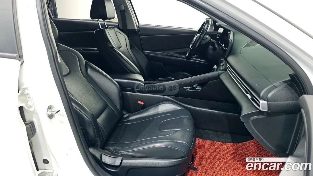 Hyundai Elantra - фото 12