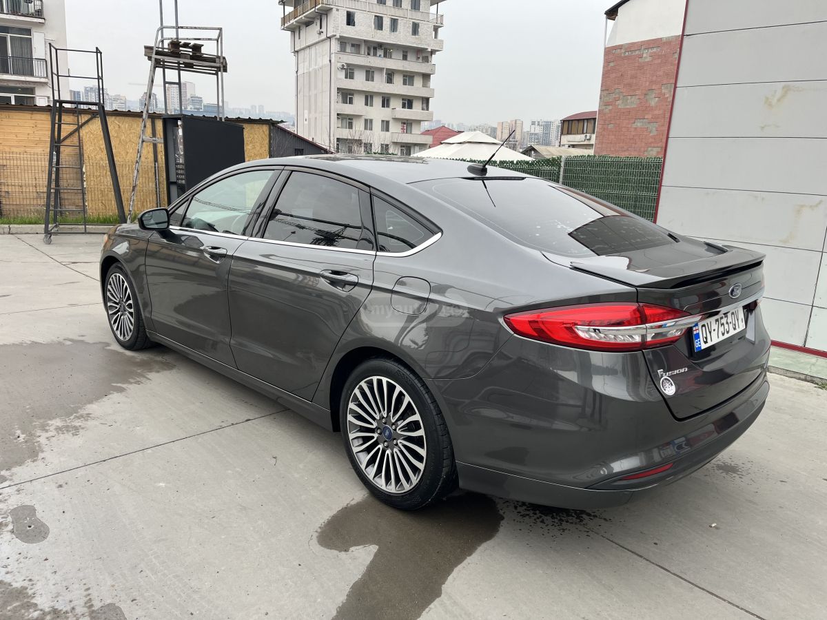 Ford Fusion - фото 3