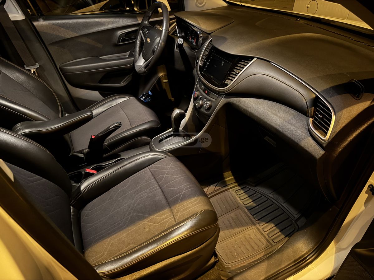 Chevrolet Trax - фото 11