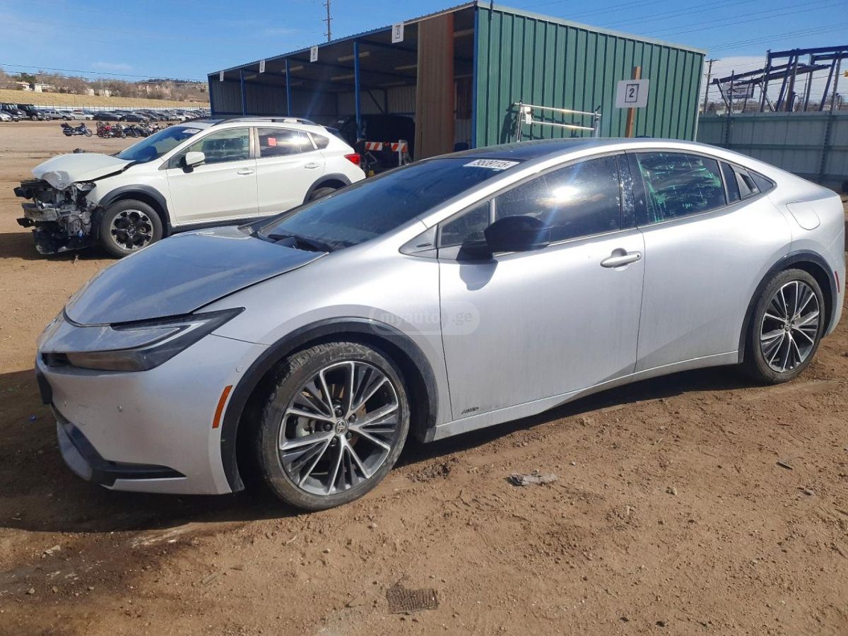 Toyota Prius 2025 — миниатюра 1