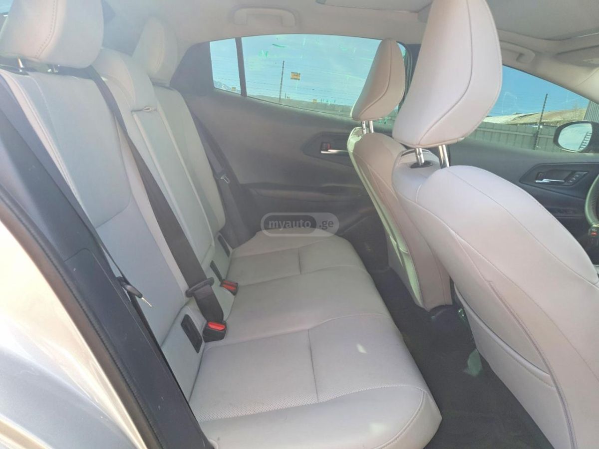 Toyota Prius 2025 — миниатюра 10