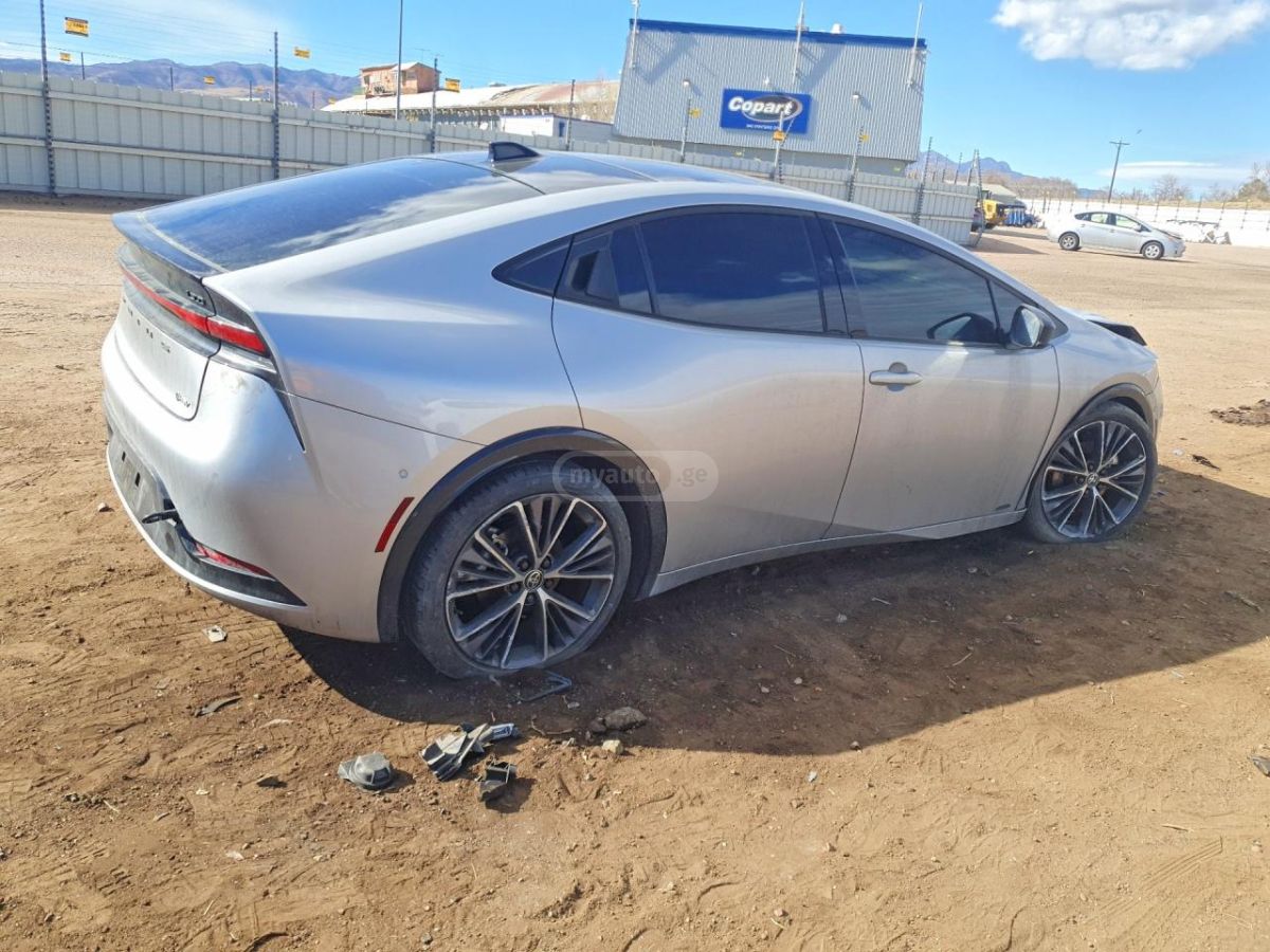 Toyota Prius 2025 — миниатюра 3