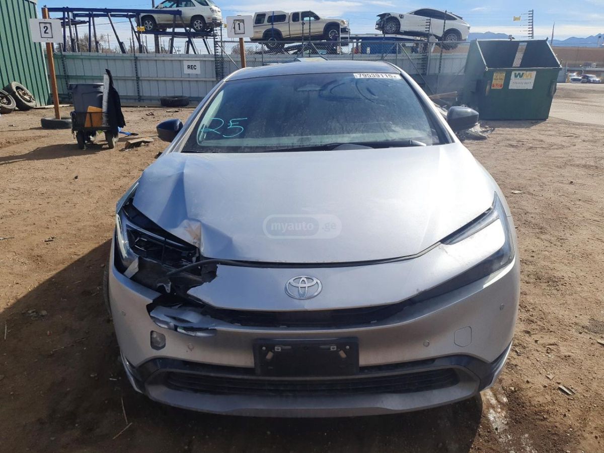 Toyota Prius 2025 — миниатюра 5