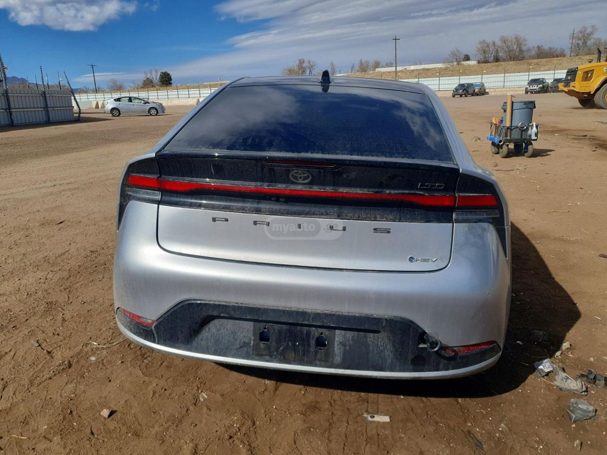 Toyota Prius 2025 — миниатюра 6