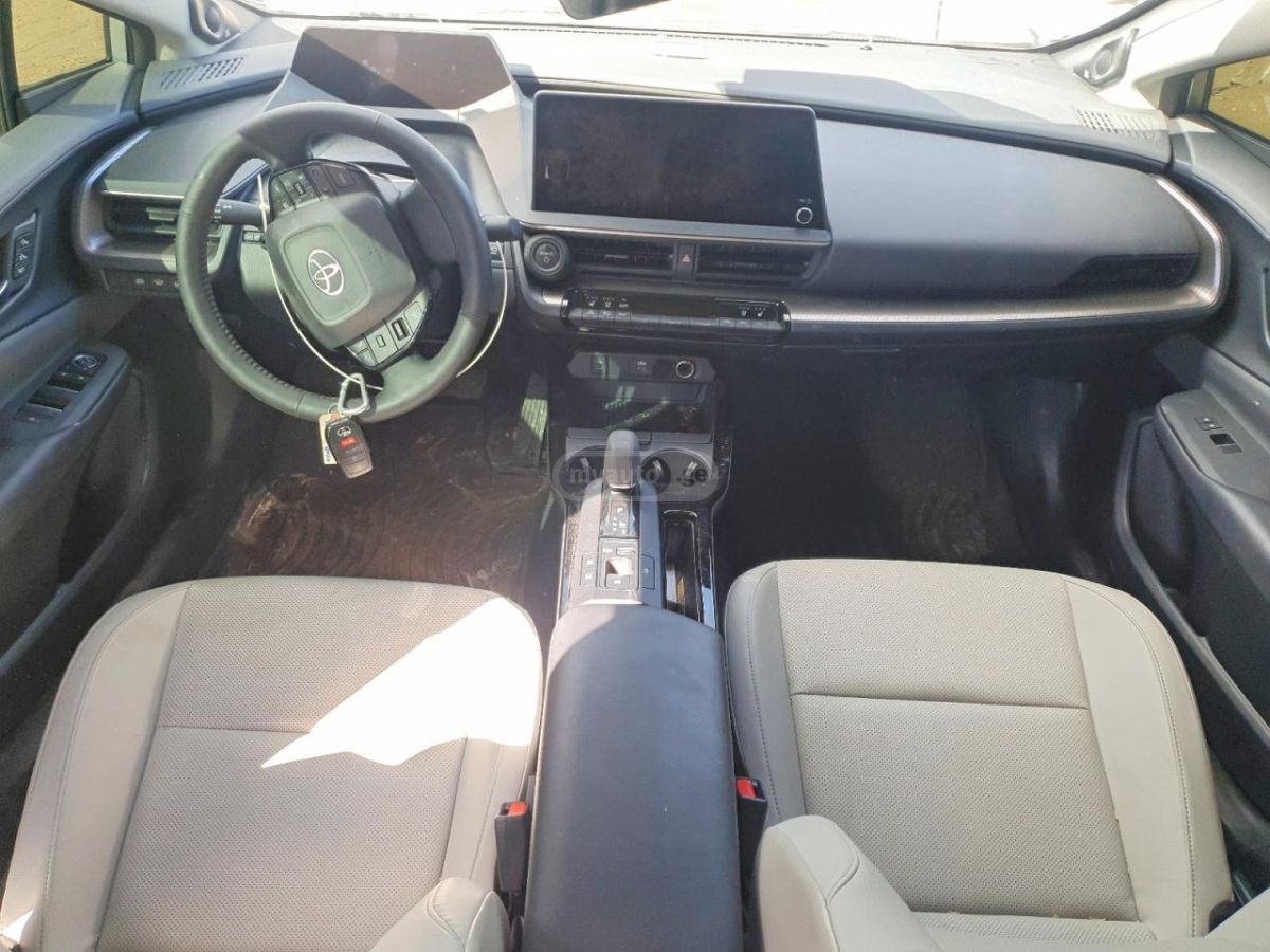 Toyota Prius 2025 — миниатюра 8