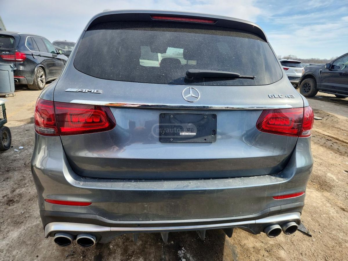 Mercedes-Benz GLC 43 AMG - фото 7