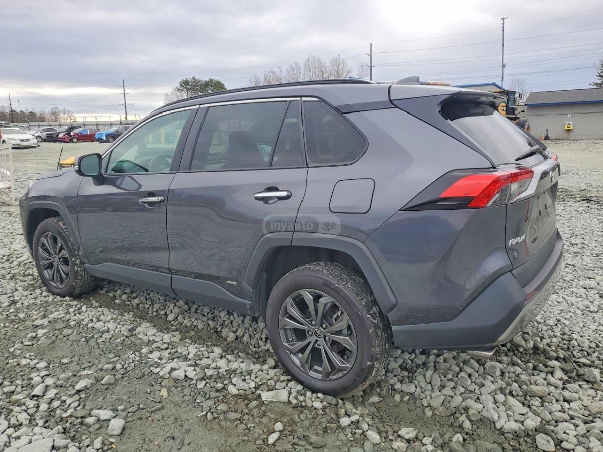 Toyota RAV 4 - фото 2