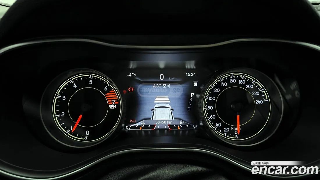 Jeep Cherokee - фото 8