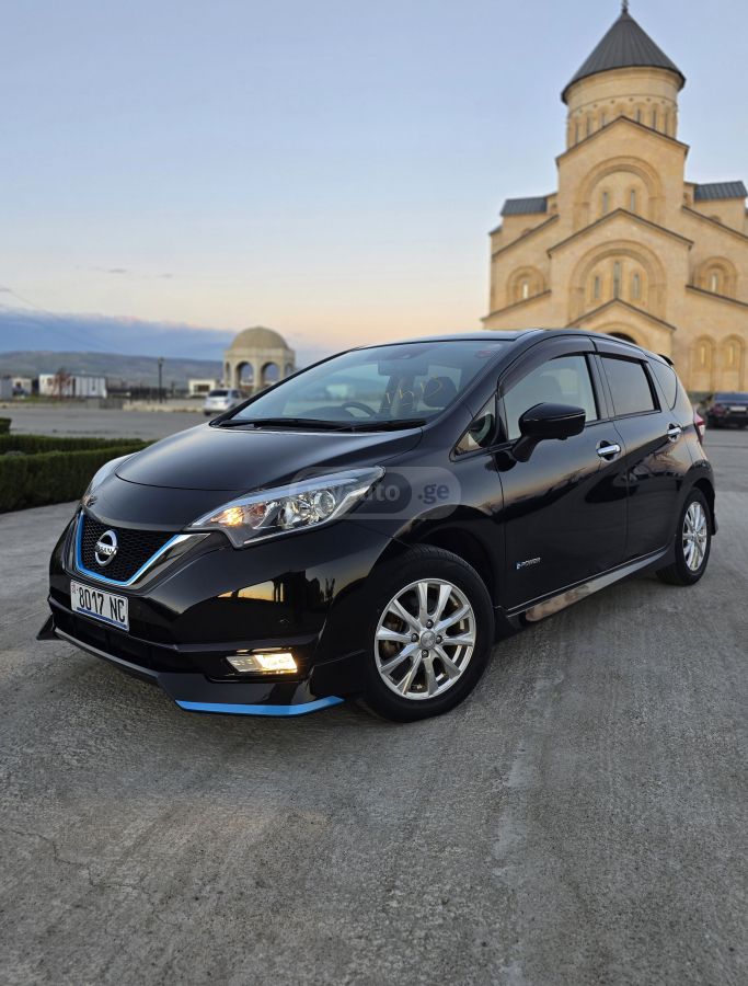 Nissan Note - фото 1