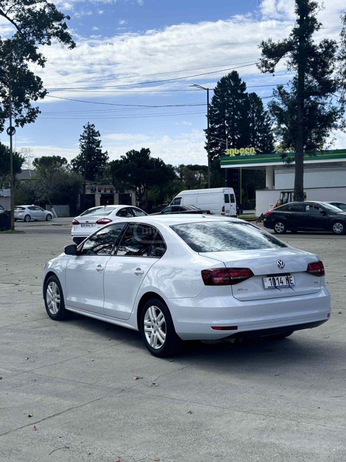 Volkswagen Jetta - фото 9