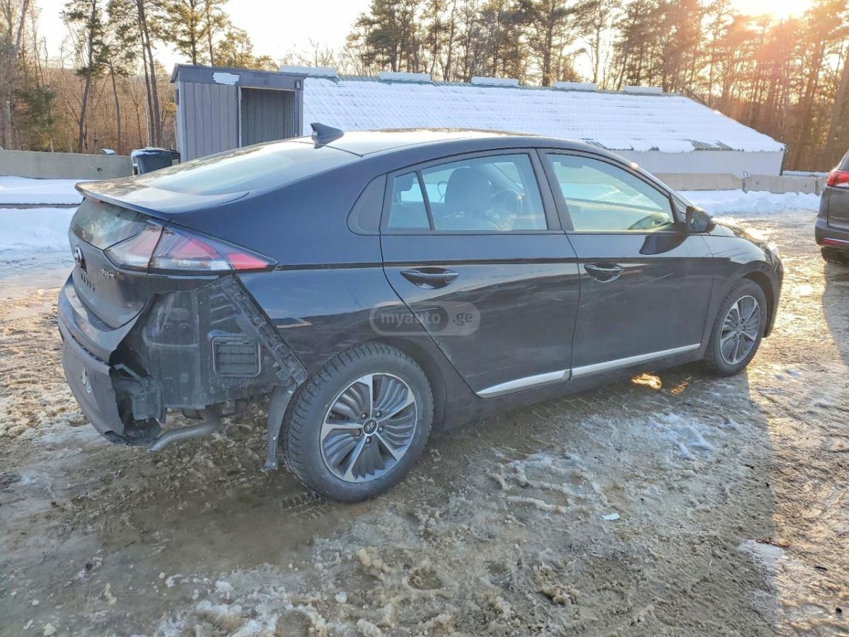 Hyundai Ioniq - фото 4