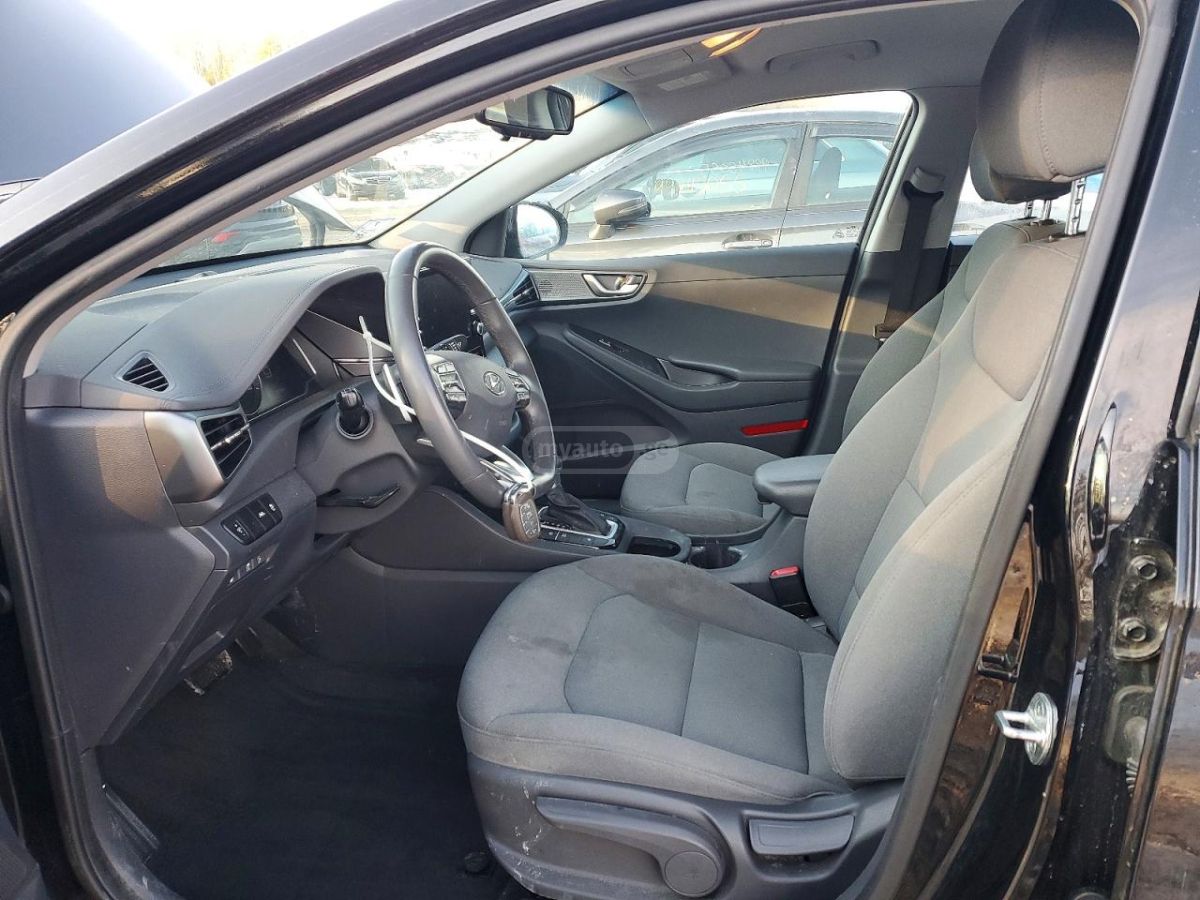 Hyundai Ioniq - фото 7
