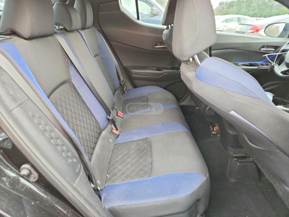 Toyota CHR - фото 10