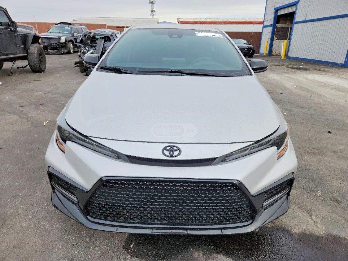 Toyota SE — миниатюра 3