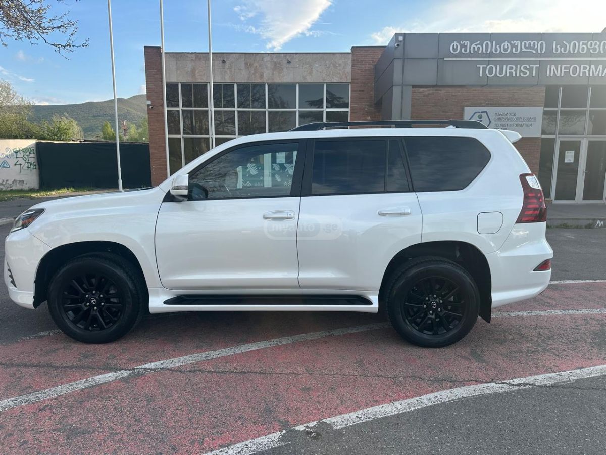 Lexus GX 460 - фото 3