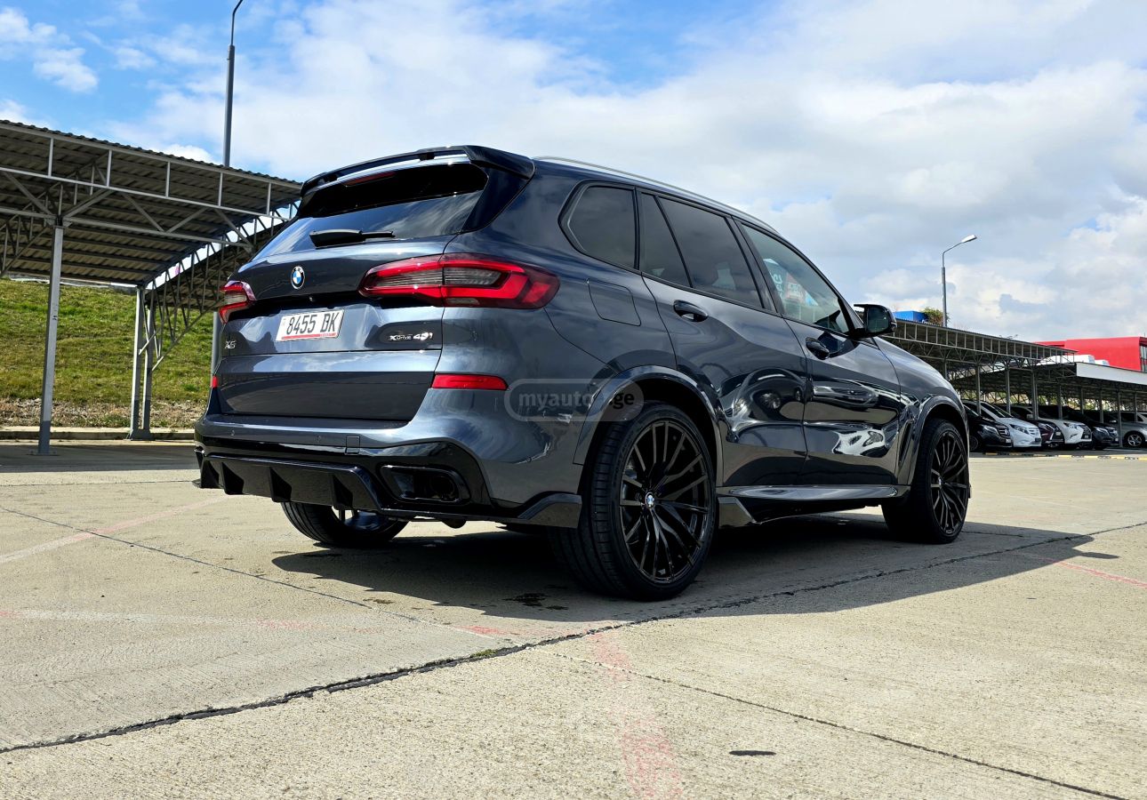 BMW X5 - фото 11