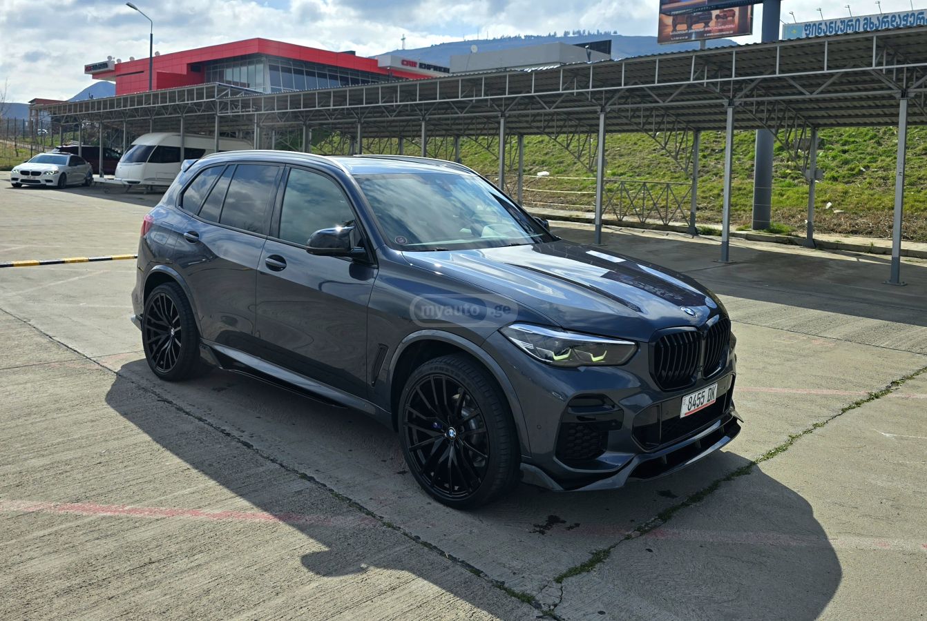 BMW X5 - фото 9