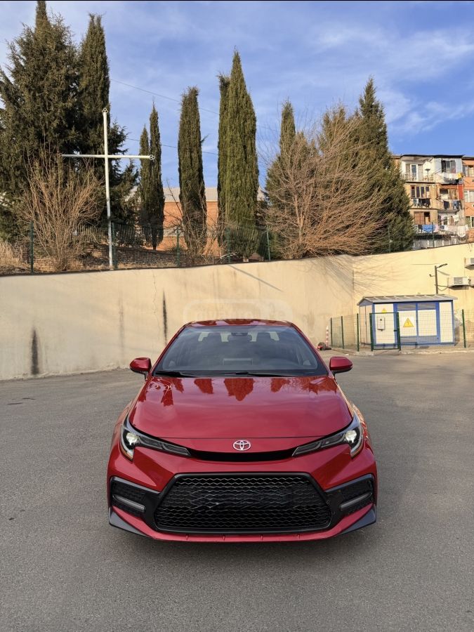 Toyota Corolla - фото 1