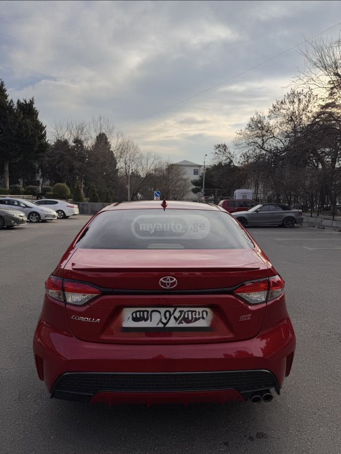 Toyota Corolla - фото 2