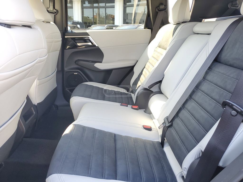 Mitsubishi SE — миниатюра 11