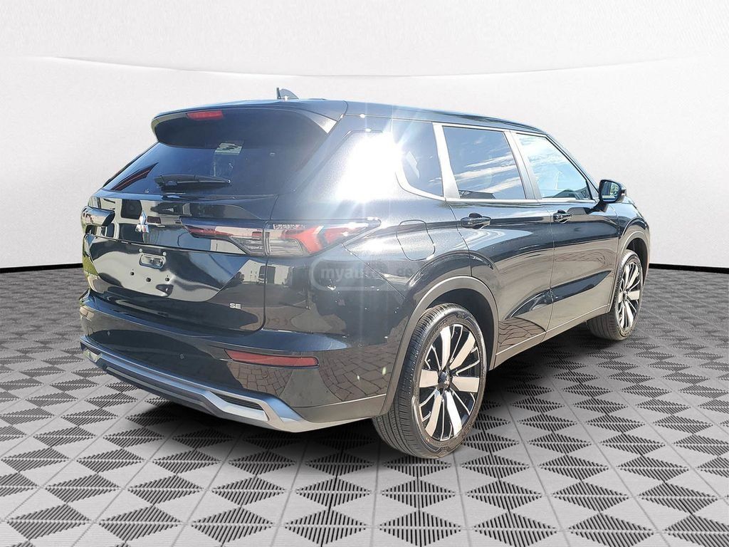 Mitsubishi SE — миниатюра 5