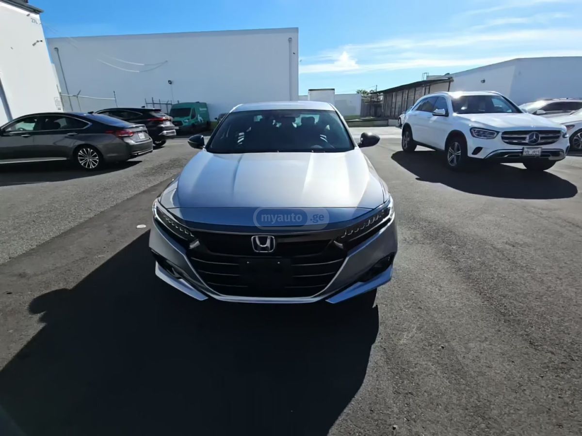 Honda Accord - фото 1