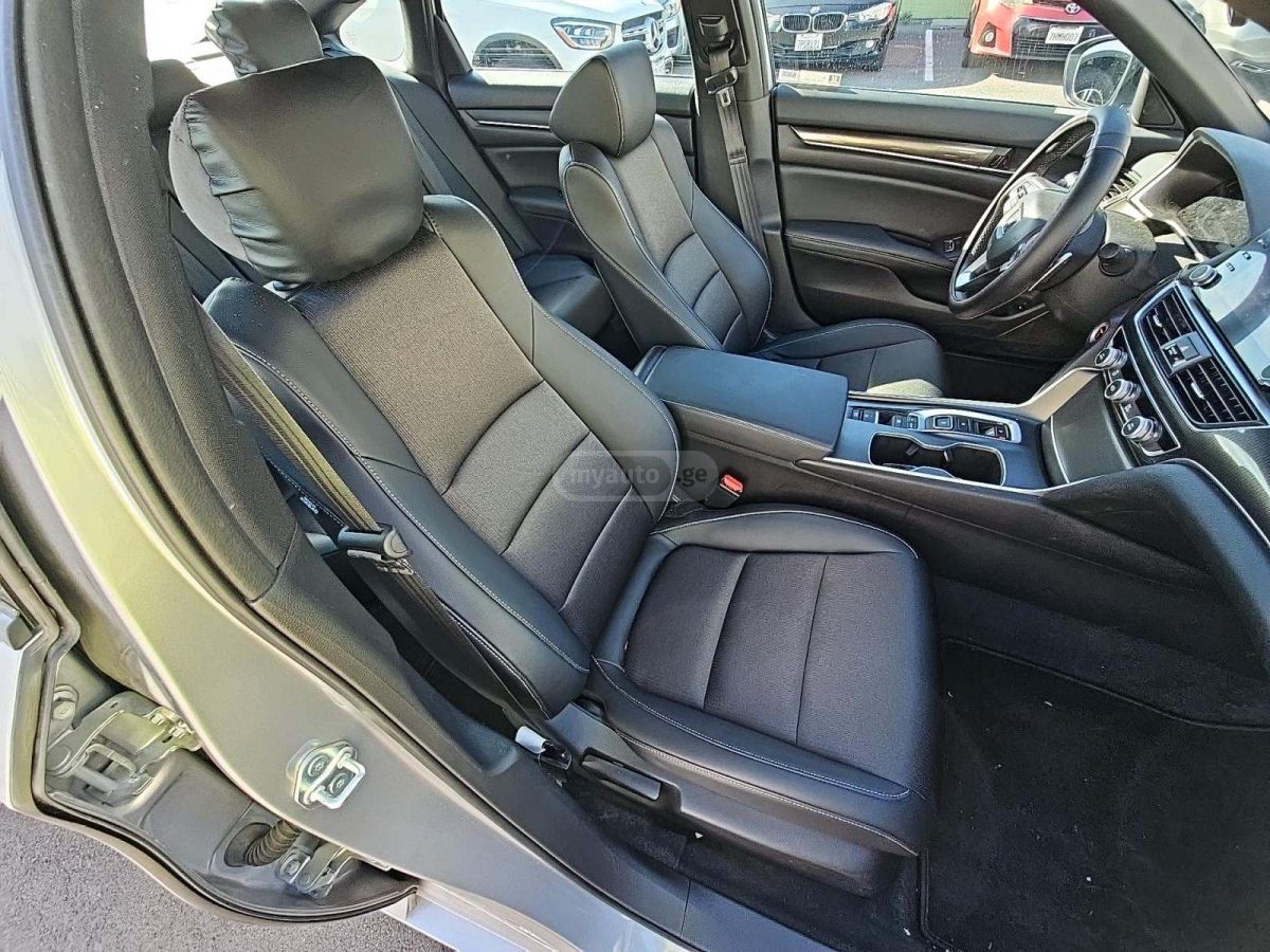 Honda Accord - фото 6