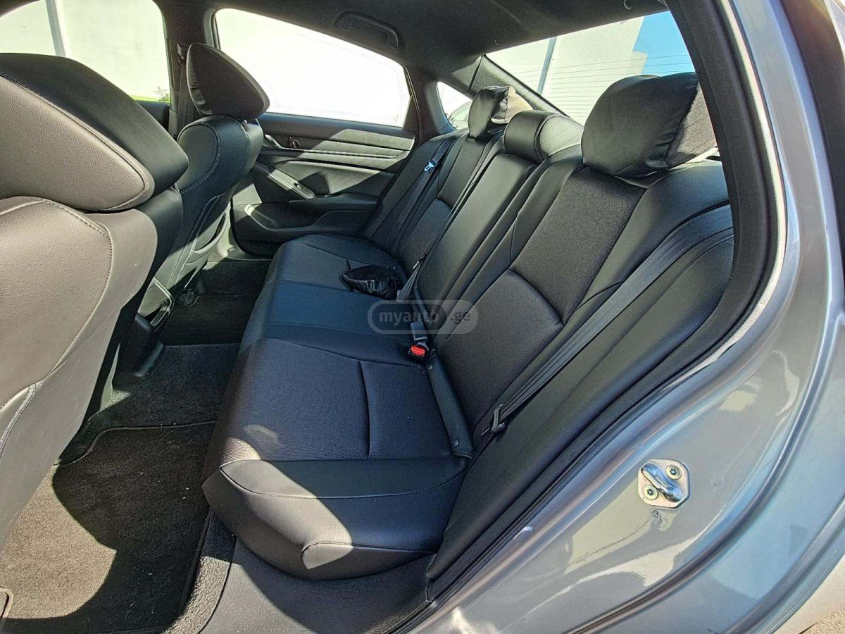 Honda Accord - фото 7