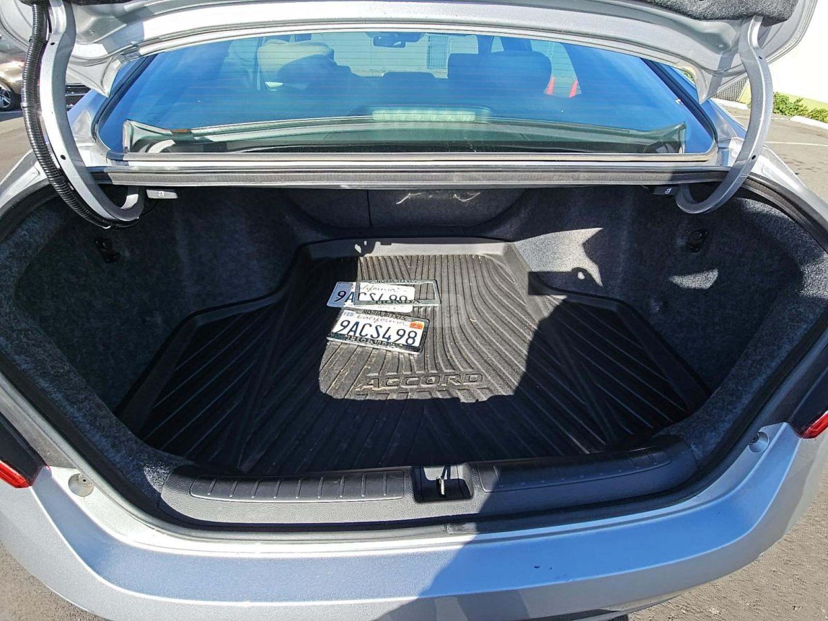 Honda Accord - фото 8