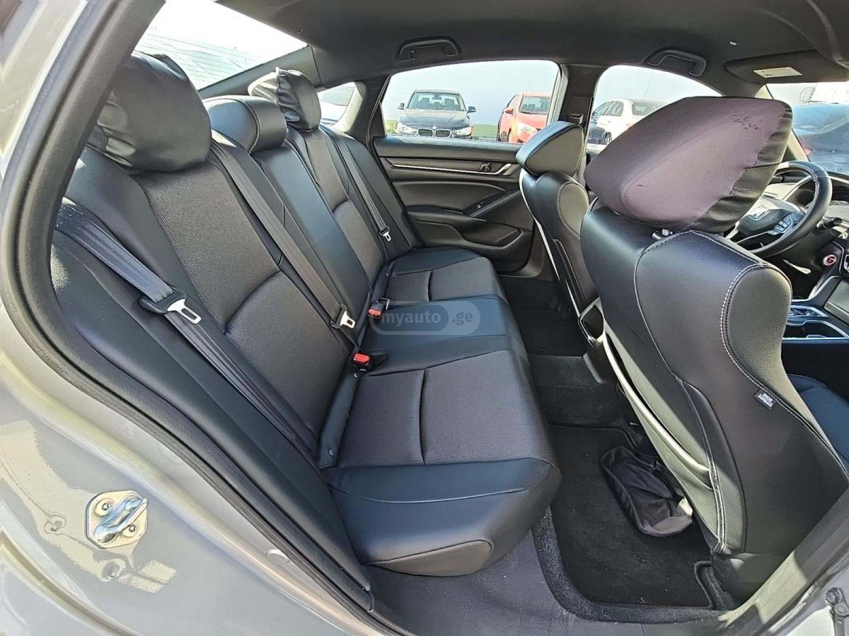 Honda Accord - фото 9