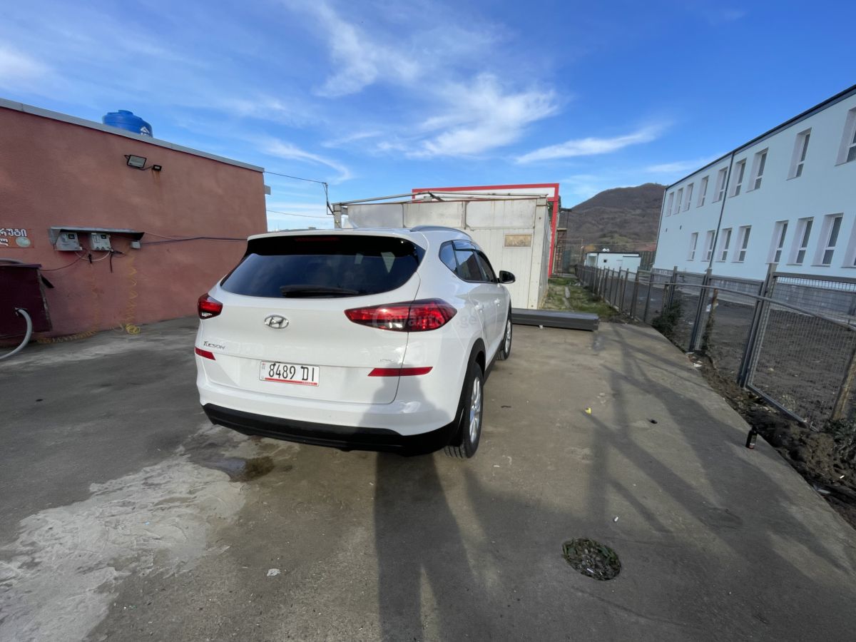 Hyundai Tucson - фото 8