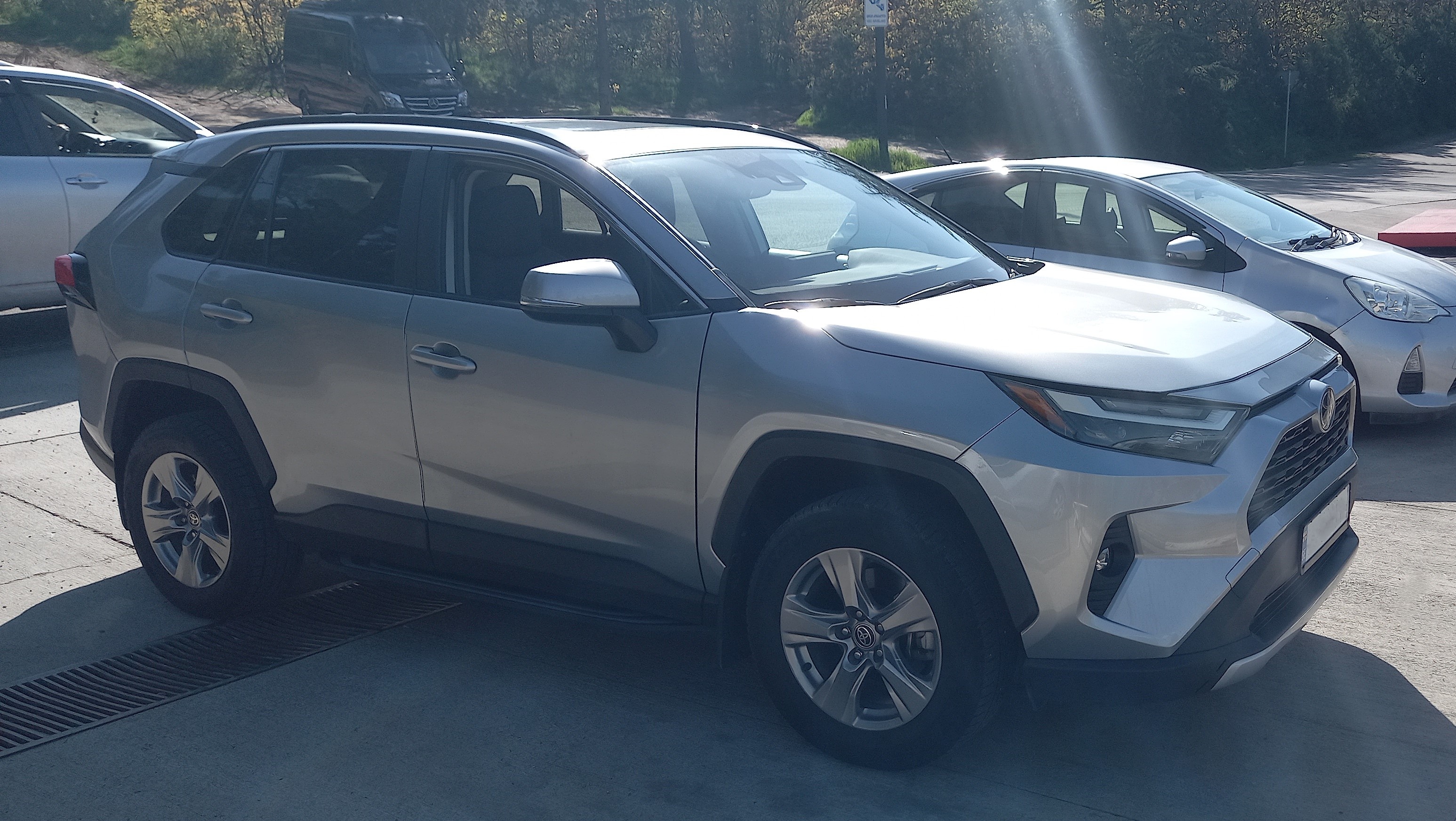 Toyota RAV 4 - фото 4