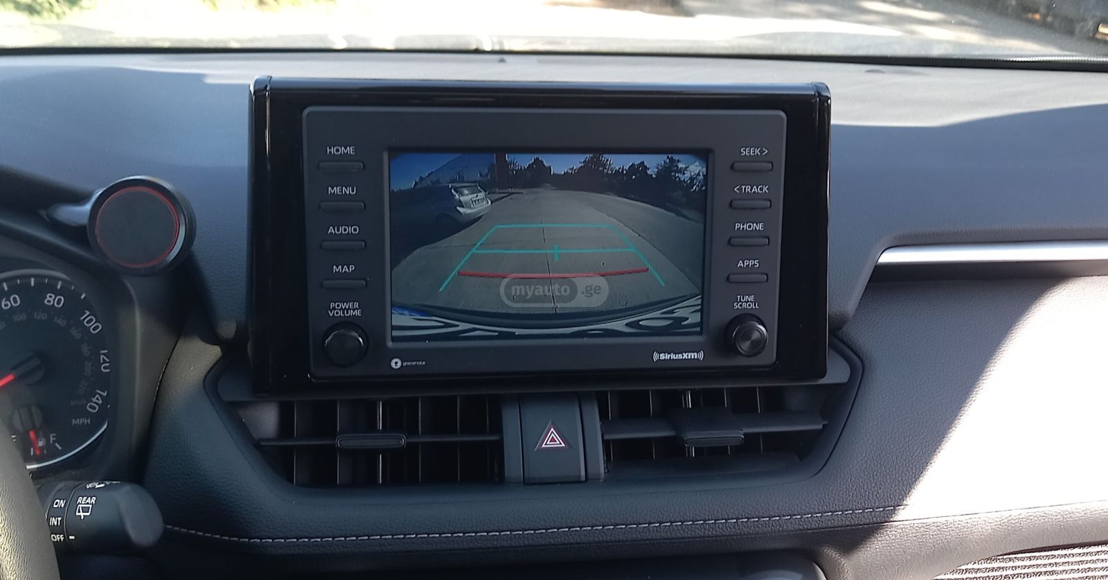 Toyota RAV 4 - фото 5