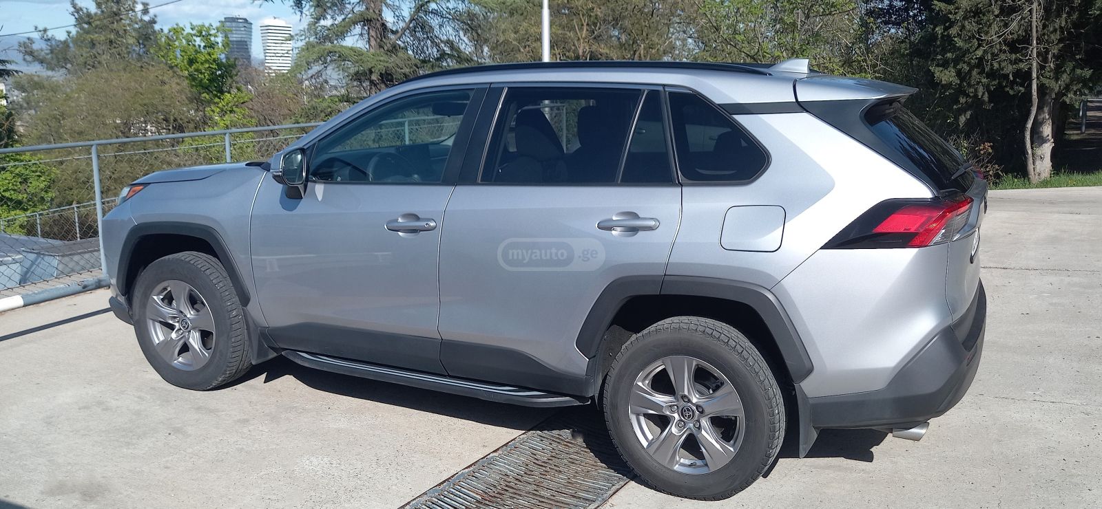 Toyota RAV 4 - фото 6