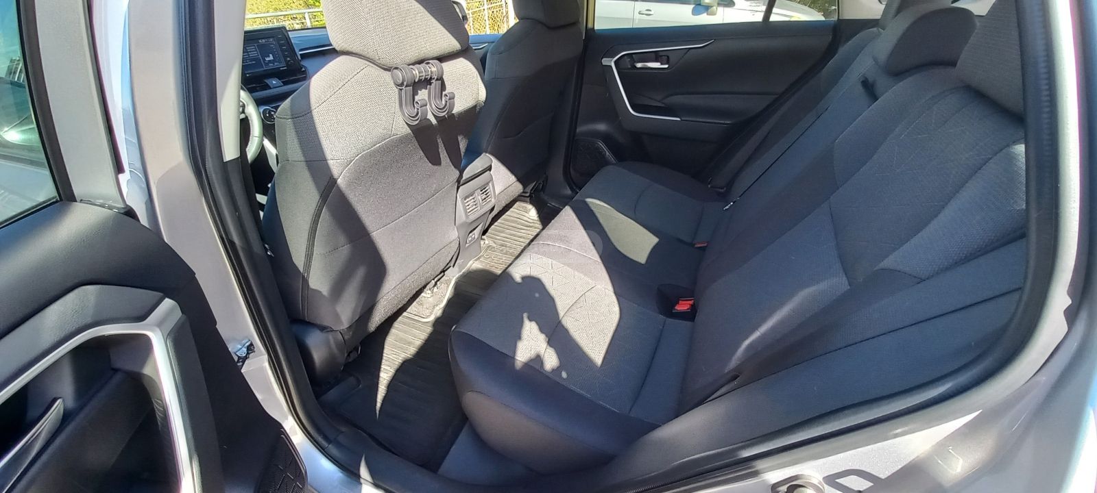 Toyota RAV 4 - фото 7